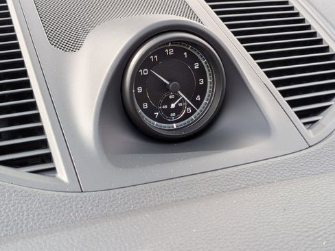 New 2026 Porsche Macan image 20