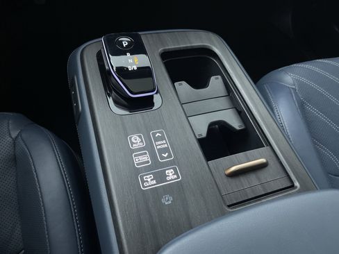 Certified 2023 Nissan Ariya image 22