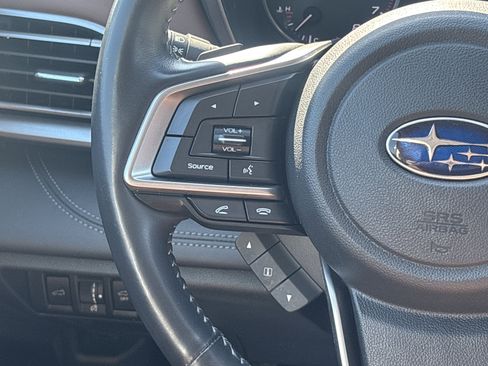 Certified 2022 Subaru Outback Touring AWD/4WD image 11