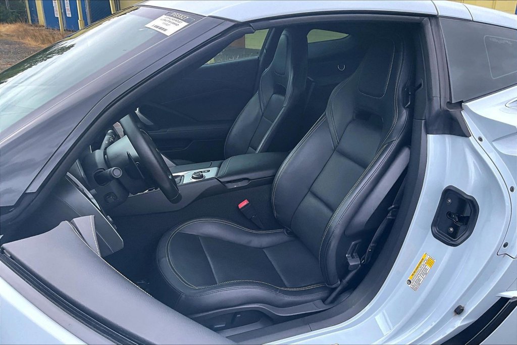 Used 2019 Chevrolet Corvette Grand Sport w/ Grand Sport Heritage Package RWD image 9