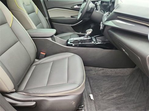 Used 2024 Chevrolet Trax ACTIV w/ Sunroof Package image 26