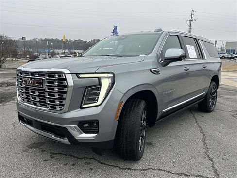 Used 2026 GMC Yukon XL Denali w/ Sun & Power Step Package image 7