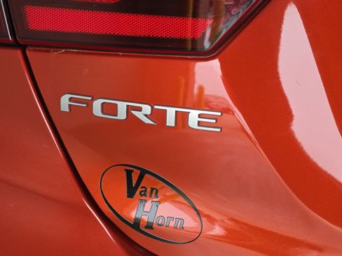 Used 2023 Kia Forte GT-Line w/ GT-Line Technology Package FWD image 38