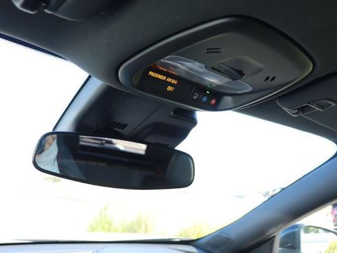 Used 2025 Chevrolet Trax RS w/ Driver Confidence Package FWD image 26