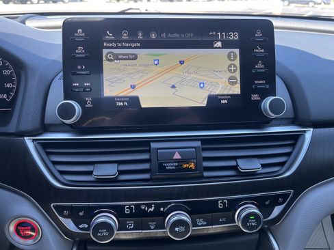 Used 2020 Honda Accord Touring image 12