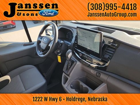 Used 2023 Ford Transit 350 XLT image 8
