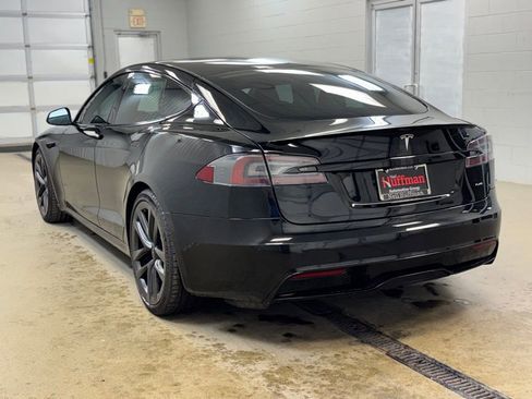 Used 2021 Tesla Model S Plaid image 7