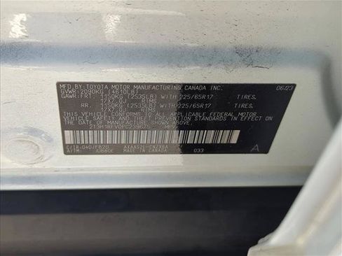 Used 2023 Toyota RAV4 LE FWD image 28