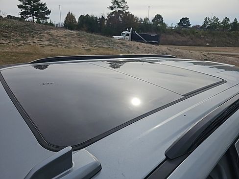 Used 2023 Cadillac Escalade Sport Platinum w/ LPO, ONYX Package image 10