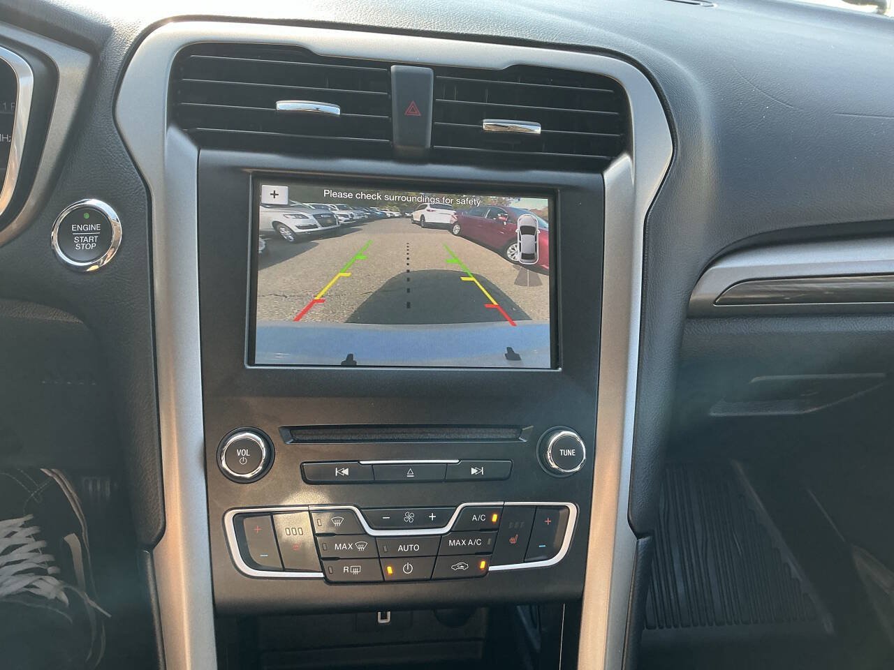 Used 2017 Ford Fusion SE w/ Fusion SE Technology Package FWD image 35