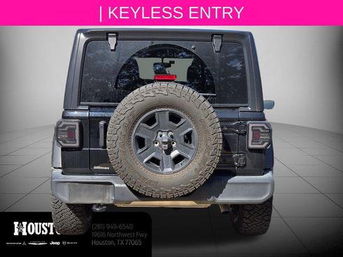 Used 2022 Jeep Wrangler Unlimited Sport AWD/4WD image 6