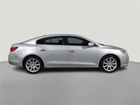 Used 2010 Buick LaCrosse CXS w/ Touring Package image 6