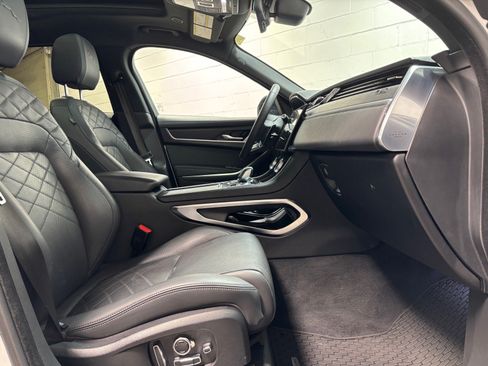 Used 2023 Jaguar F-PACE S AWD/4WD image 33