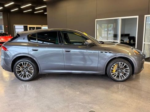 Used 2023 Maserati Grecale Modena AWD/4WD image 6