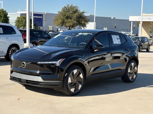 New 2026 Volvo EX30 Plus w/ Protection Package Premier image 3