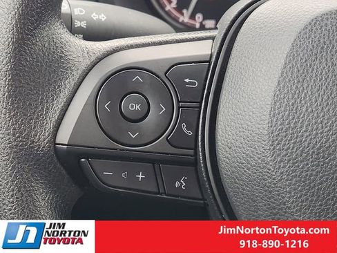 Used 2025 Toyota RAV4 LE image 29