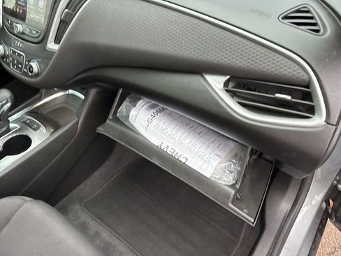 Used 2024 Chevrolet Malibu LT image 43