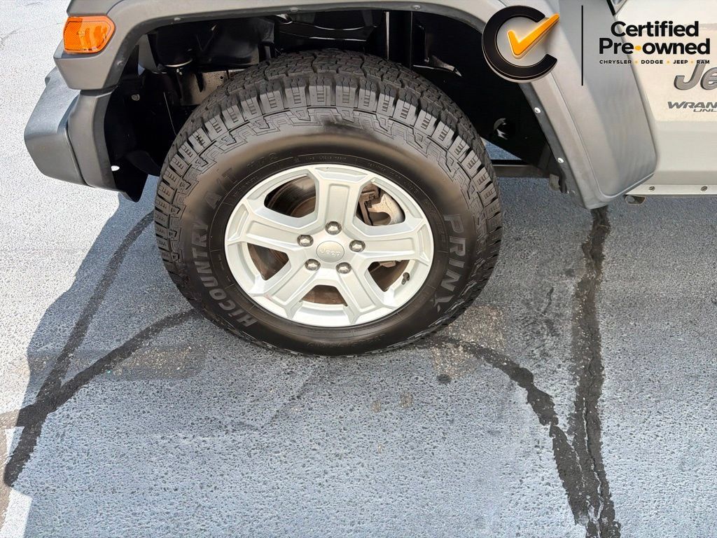 Certified 2022 Jeep Wrangler Unlimited Sport AWD/4WD image 13