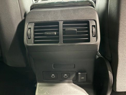 New 2026 Land Rover Range Rover Velar S image 35