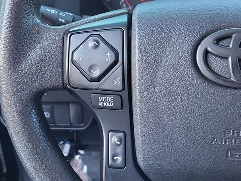 Used 2022 Toyota Tacoma SR AWD/4WD image 22