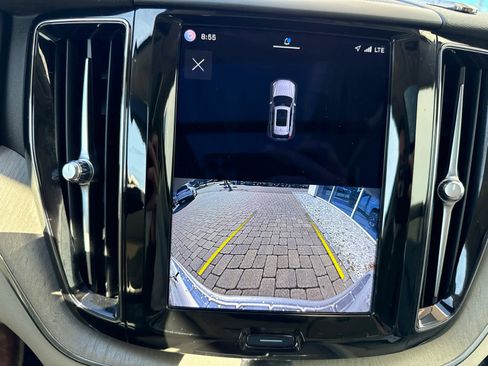Used 2023 Volvo XC60 B5 Plus w/ Protection Package Premier AWD/4WD image 36