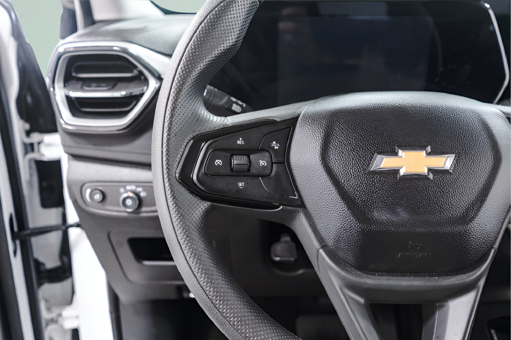 Used 2025 Chevrolet TrailBlazer LT AWD/4WD image 11