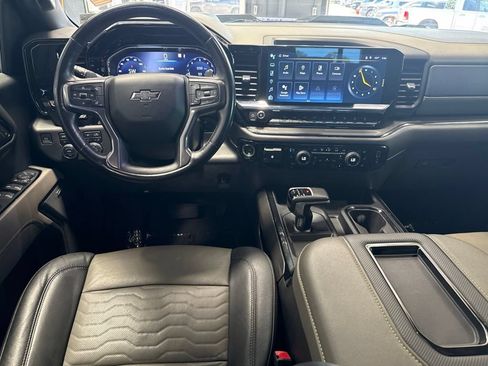 Used 2022 Chevrolet Silverado 1500 ZR2 w/ Technology Package AWD/4WD image 14