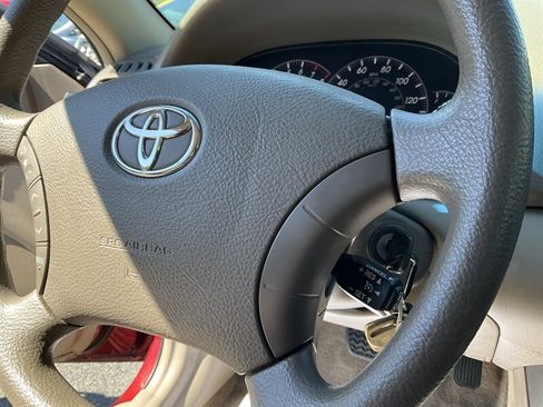 Used 2005 Toyota Camry FWD image 27
