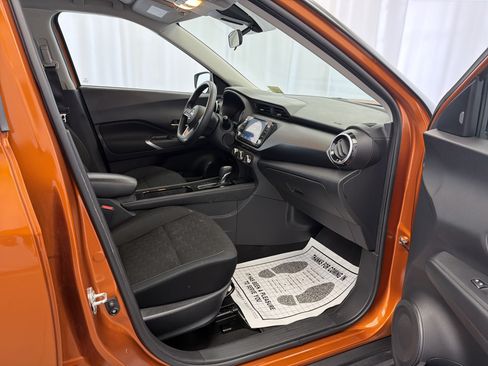 Used 2023 Nissan Kicks SV FWD image 10