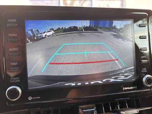 Used 2022 Toyota Corolla SE image 5