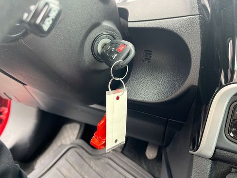 Used 2019 Toyota Corolla LE FWD image 31
