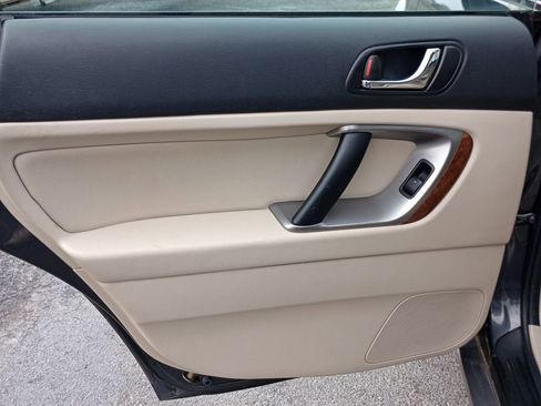 Used 2008 Subaru Outback 3.0R L.L. Bean image 17