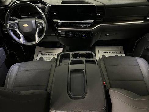 Used 2025 Chevrolet Silverado 2500 LT w/ Convenience Package AWD/4WD image 25