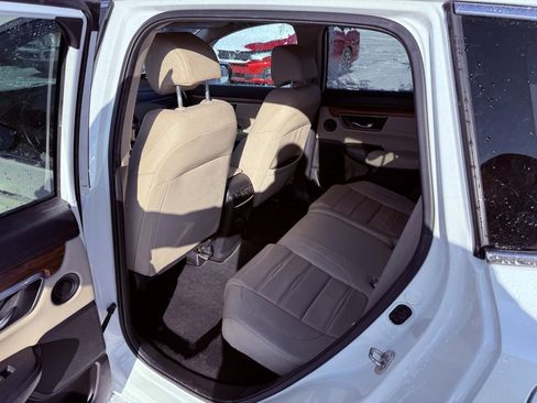 Used 2018 Honda CR-V Touring image 6