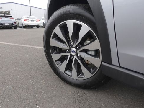 Certified 2025 Subaru Outback Limited image 8