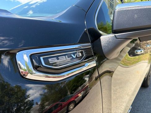 Used 2023 GMC Sierra 1500 Denali w/ Technology Package AWD/4WD image 11