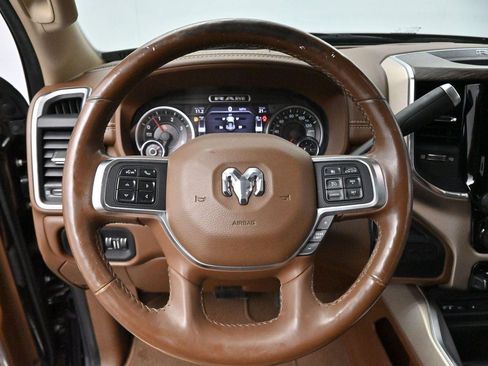 Used 2019 RAM 2500 Laramie AWD/4WD image 14