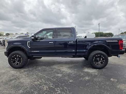 Used 2022 Ford F350 Platinum w/ Tremor Off-Road Package AWD/4WD image 5