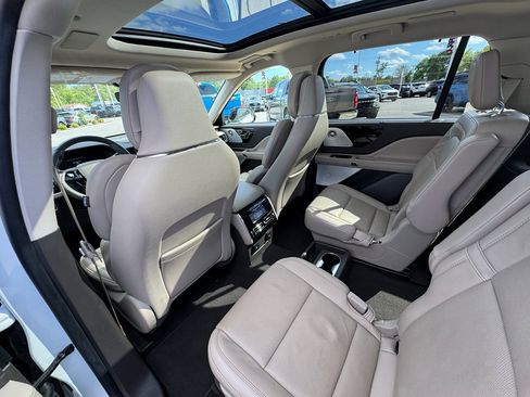 Used 2022 Lincoln Aviator Reserve w/ Equipment Group 201A AWD/4WD image 24