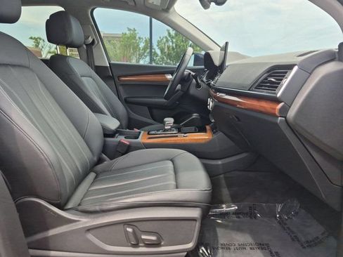 Used 2023 Audi Q5 2.0T Premium w/ Convenience Package AWD/4WD image 21