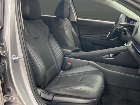 New 2026 Hyundai Elantra Limited image 24