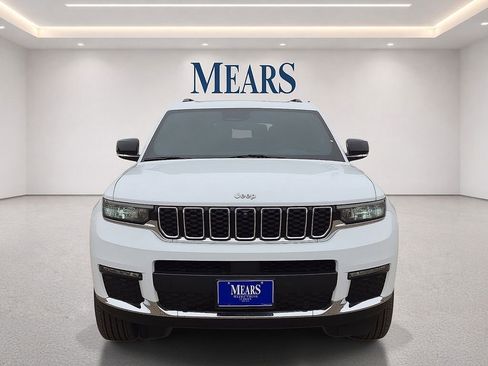 Used 2024 Jeep Grand Cherokee L Limited w/ Luxury Tech Group II AWD/4WD image 8