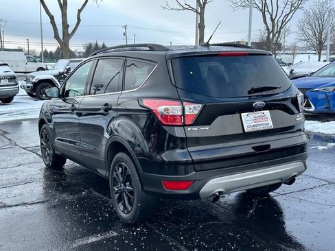 Used 2018 Ford Escape SE image 6