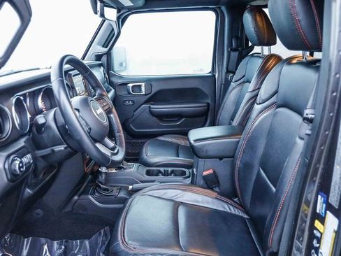 Certified 2021 Jeep Gladiator Willys image 19