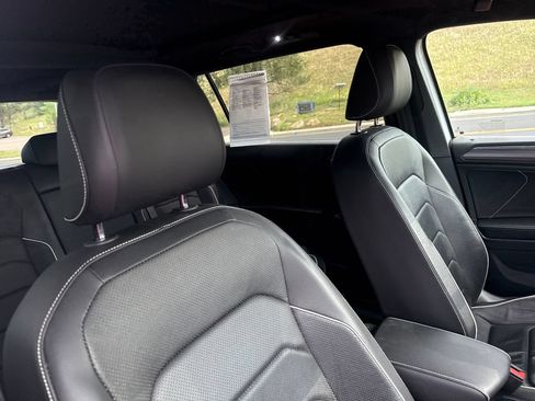Used 2022 Volkswagen Tiguan SEL R-Line AWD/4WD image 33