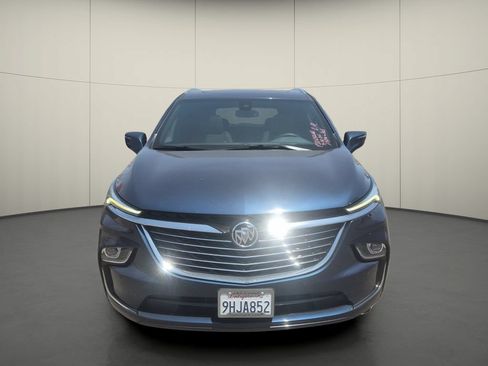 Used 2023 Buick Enclave Essence w/ Experience Buick Package FWD image 2
