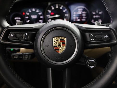 Used 2020 Porsche 911 Carrera 4S AWD/4WD image 33