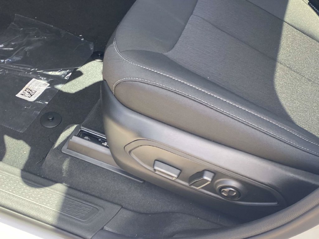 New 2026 Jeep Grand Cherokee Laredo X RWD image 44