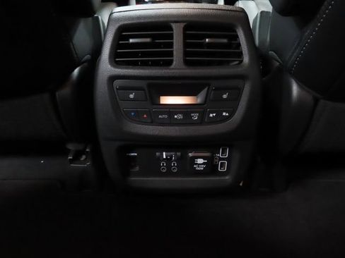 Used 2021 Honda Pilot Touring image 22