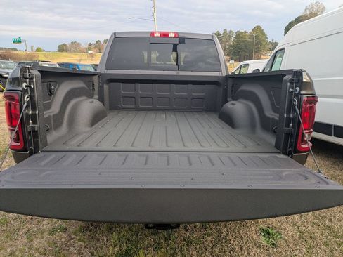 Used 2025 RAM 2500 Tradesman AWD/4WD image 30